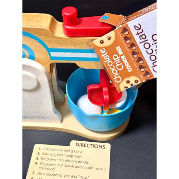 Melissa & Doug Wooden Make-a-Cake Mixer & chocolate chip cookie mix sets - Picture 9 of 9